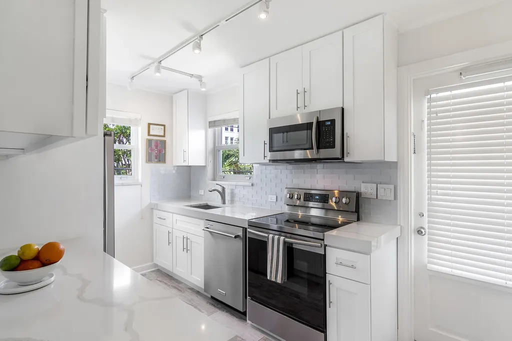 311 Cocoanut Row Palm Beach FL 33480