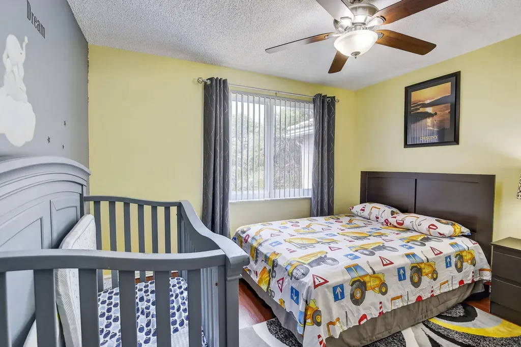 5449 NW 95th Avenue Sunrise FL 33351