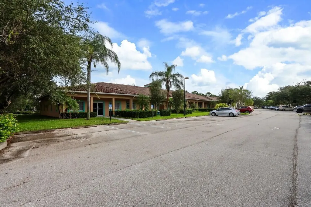 1405 SE Goldtree Drive Port St Lucie FL 34952