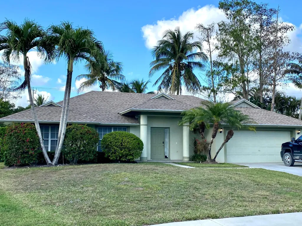 1094 Raintree Lane Wellington FL 33414