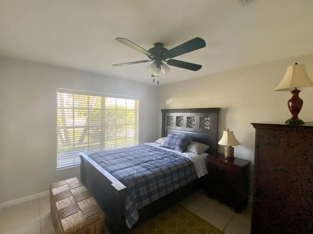 1094 Raintree Lane Wellington FL 33414