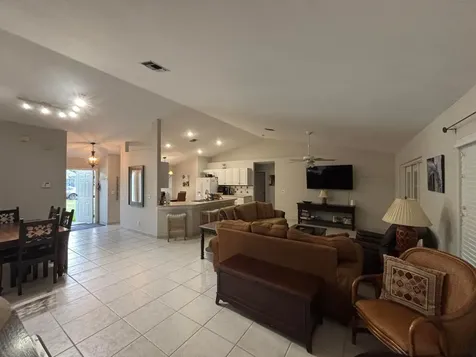1094 Raintree Lane Wellington FL 33414