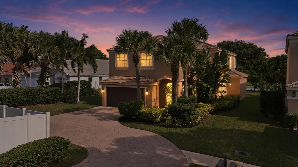 2462 Westmont Place Royal Palm Beach FL 33411