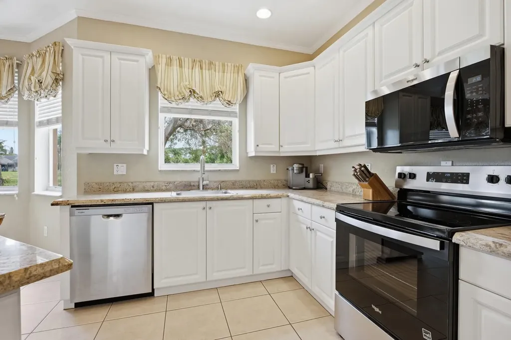 2462 Westmont Place Royal Palm Beach FL 33411