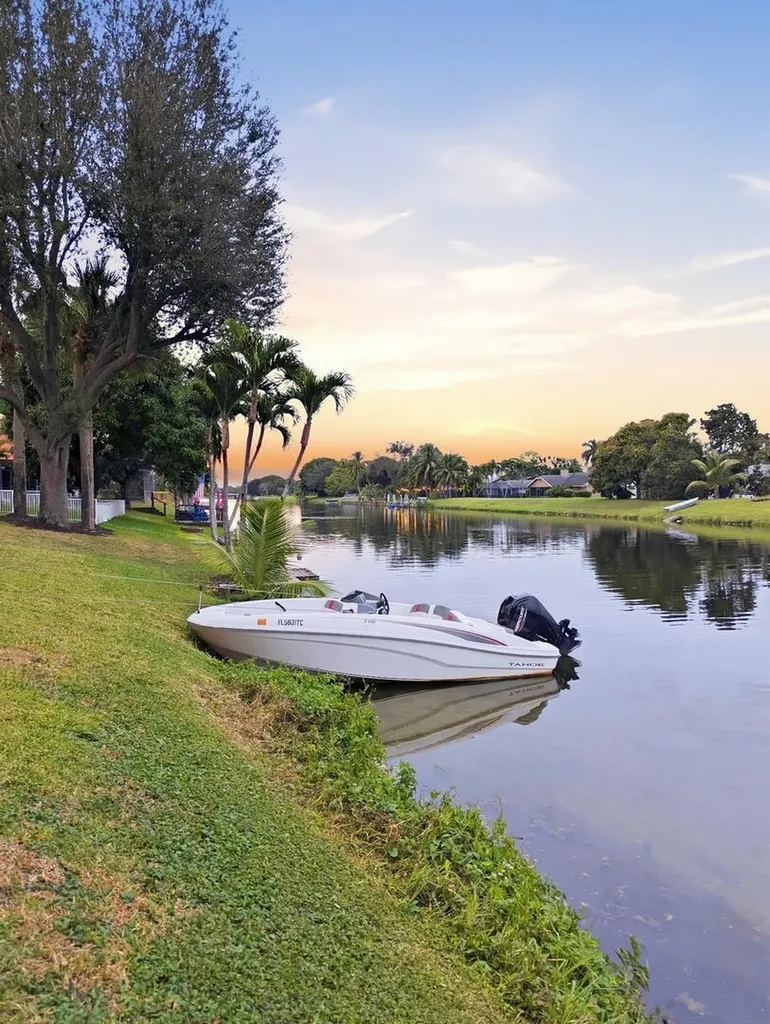 2462 Westmont Place Royal Palm Beach FL 33411