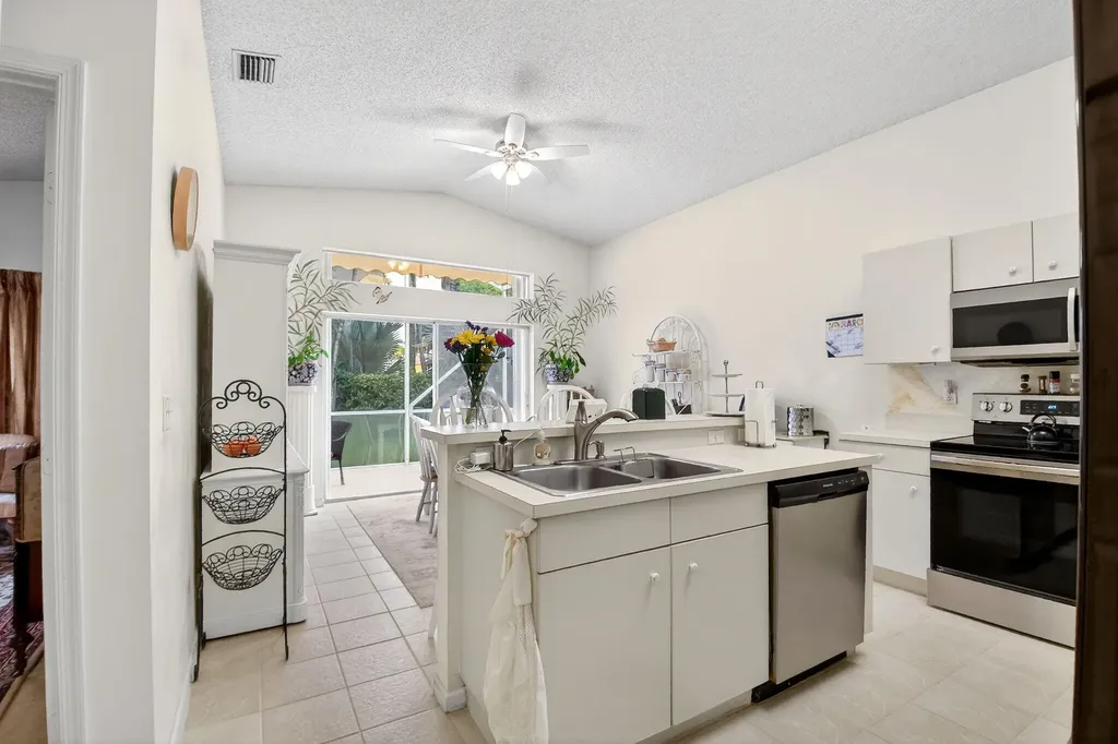 8038 Stirrup Cay Court Boynton Beach FL 33436