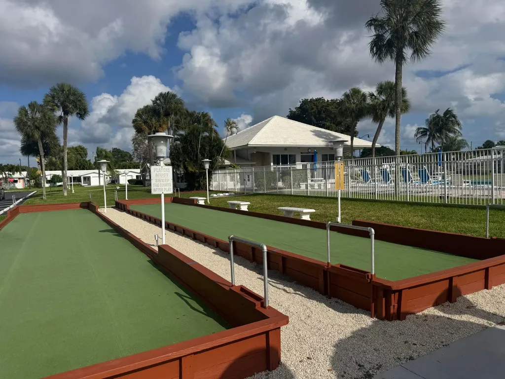 100 NW 27th Street Pompano Beach FL 33064