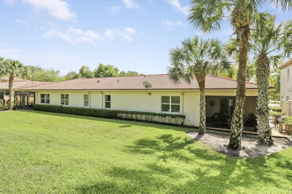 10118 SW Canossa Way Port St Lucie FL 34986