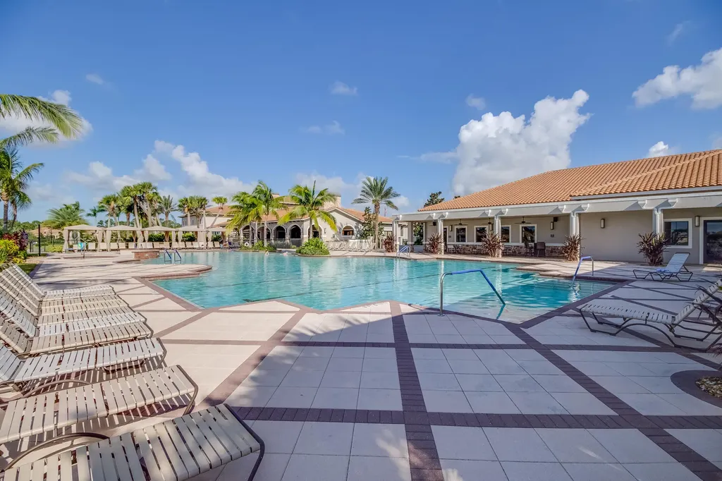 10118 SW Canossa Way Port St Lucie FL 34986