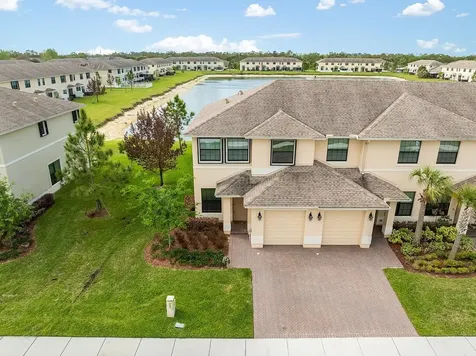 10156 W Villa Circle Vero Beach FL 32966