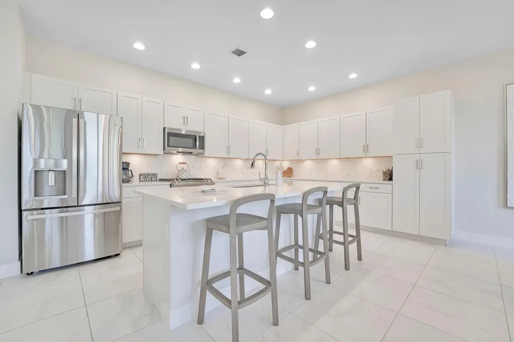 16187 Sandy Shore Drive Westlake FL 33470