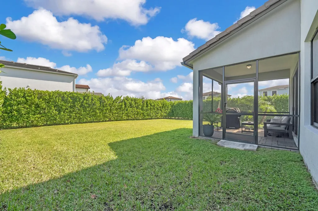 16187 Sandy Shore Drive Westlake FL 33470