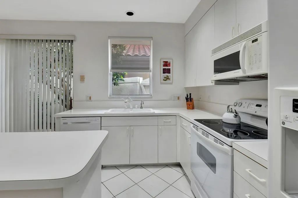 5152 NW 26th Circle Boca Raton FL 33496