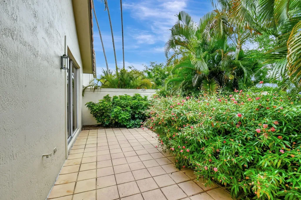 5152 NW 26th Circle Boca Raton FL 33496