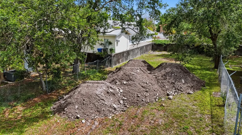 438 NW 13th Avenue Fort Lauderdale FL 33311
