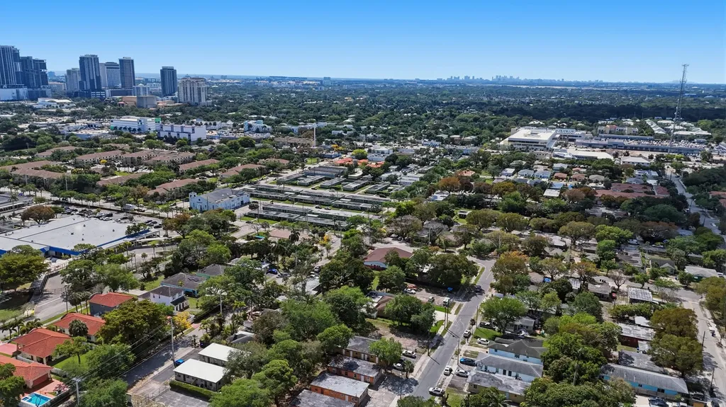 438 NW 13th Avenue Fort Lauderdale FL 33311