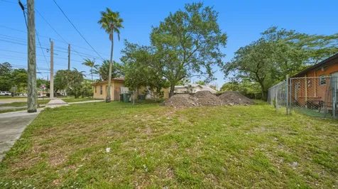 438 NW 13th Avenue Fort Lauderdale FL 33311