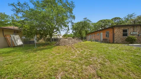 438 NW 13th Avenue Fort Lauderdale FL 33311