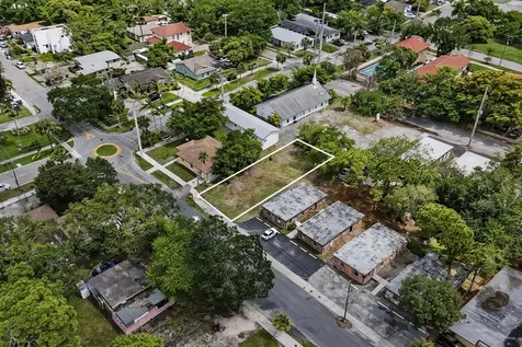 438 NW 13th Avenue Fort Lauderdale FL 33311