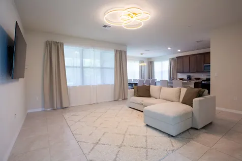 4601 E Pinehurst Trail Trail E Oakland Park FL 33309