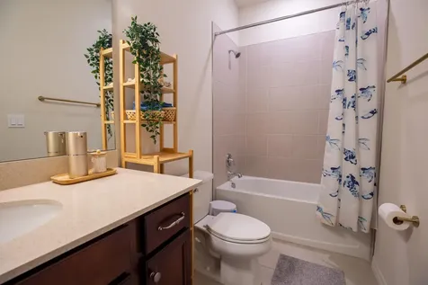 4601 E Pinehurst Trail Trail E Oakland Park FL 33309
