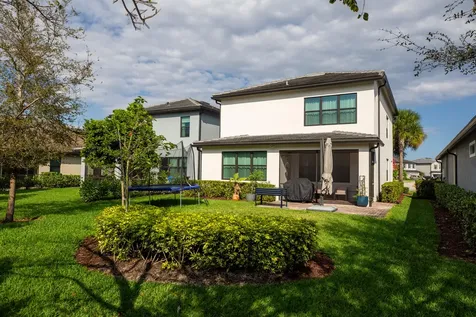 4601 E Pinehurst Trail Trail E Oakland Park FL 33309
