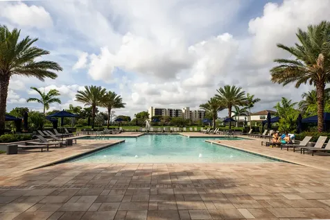 4601 E Pinehurst Trail Trail E Oakland Park FL 33309