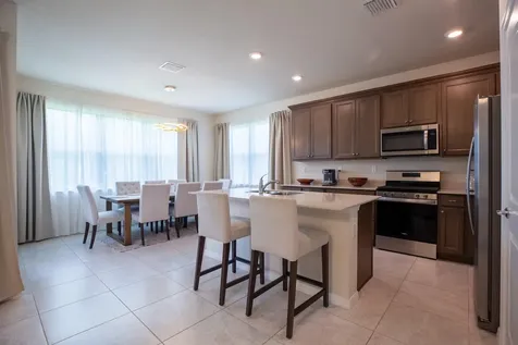 4601 E Pinehurst Trail Trail E Oakland Park FL 33309