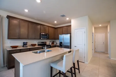 4601 E Pinehurst Trail Trail E Oakland Park FL 33309