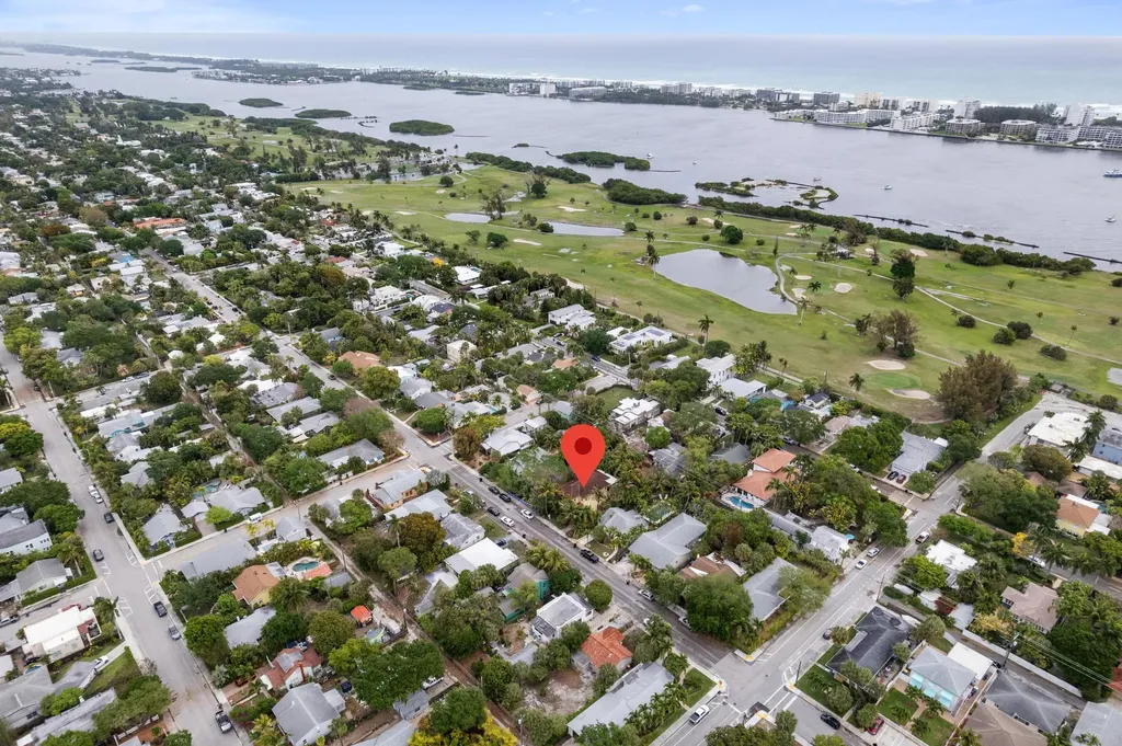 218 N Palmway Lake Worth Beach FL 33460