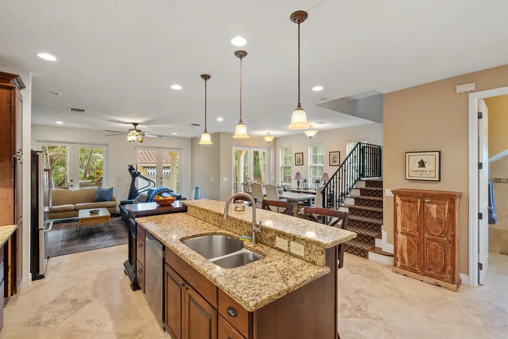 218 N Palmway Lake Worth Beach FL 33460