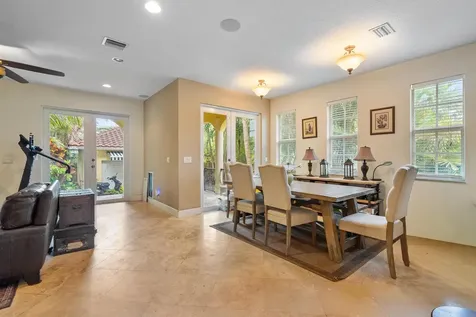 218 N Palmway Lake Worth Beach FL 33460