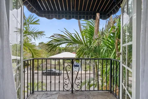 218 N Palmway Lake Worth Beach FL 33460