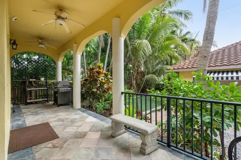 218 N Palmway Lake Worth Beach FL 33460