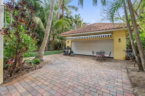 218 N Palmway Lake Worth Beach FL 33460