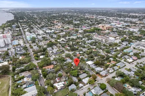 218 N Palmway Lake Worth Beach FL 33460