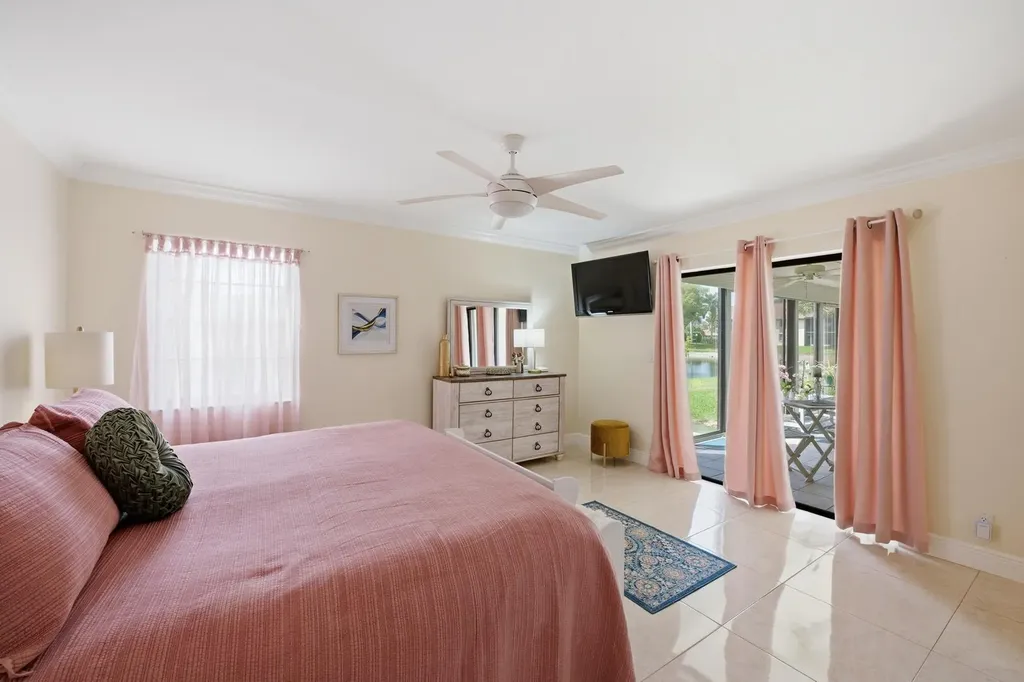 10223 N Circle Lake Drive Boynton Beach FL 33437
