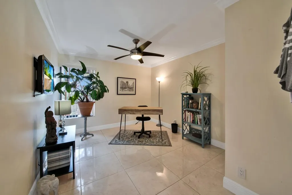 10223 N Circle Lake Drive Boynton Beach FL 33437