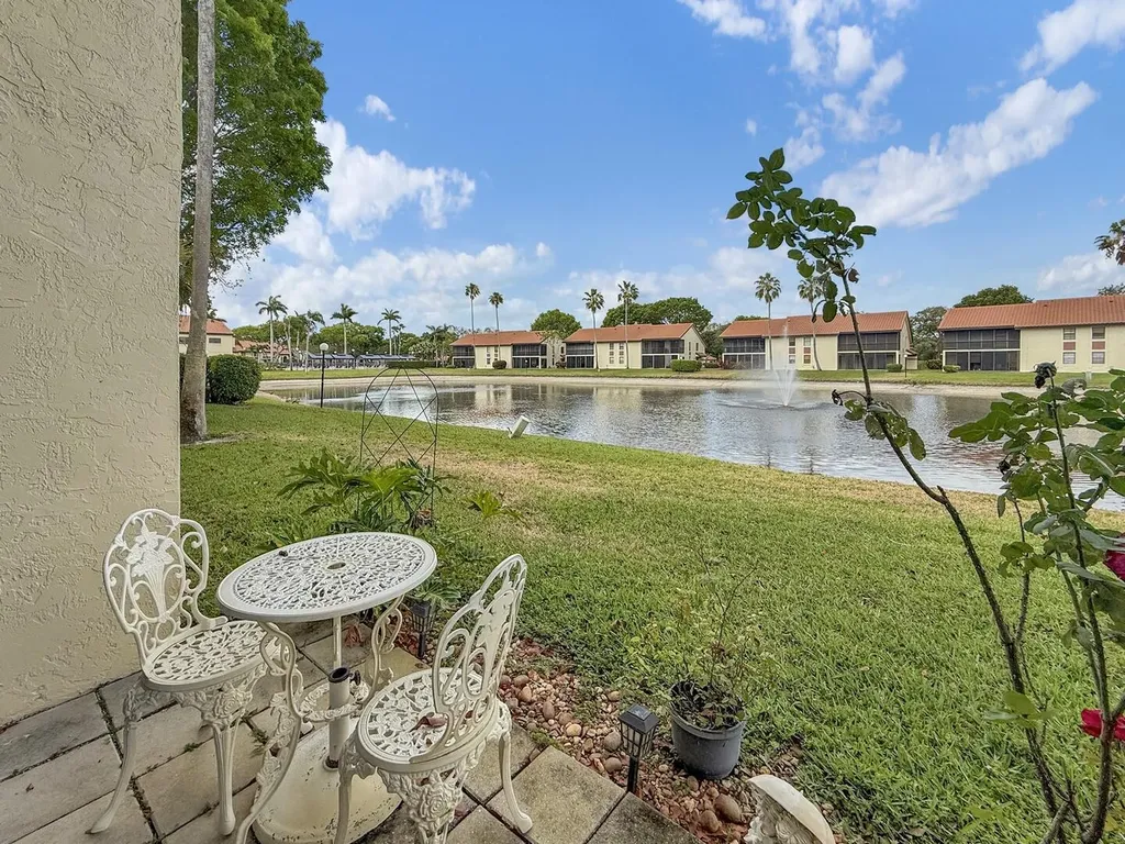 10223 N Circle Lake Drive Boynton Beach FL 33437
