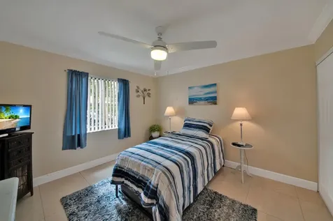 10223 N Circle Lake Drive Boynton Beach FL 33437