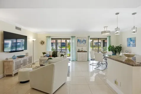 10223 N Circle Lake Drive Boynton Beach FL 33437