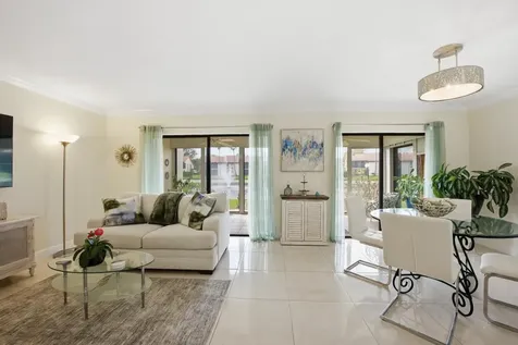 10223 N Circle Lake Drive Boynton Beach FL 33437