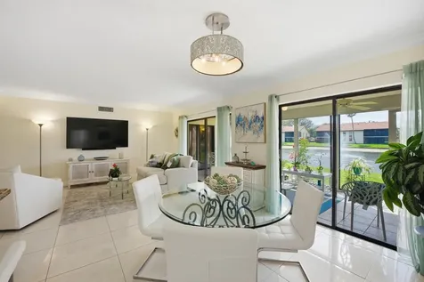 10223 N Circle Lake Drive Boynton Beach FL 33437
