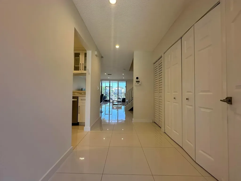 10630 NW 14th Street Plantation FL 33322