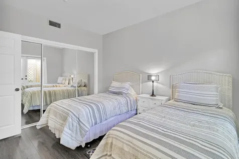 5520 N Harbor Village Drive Vero Beach FL 32967