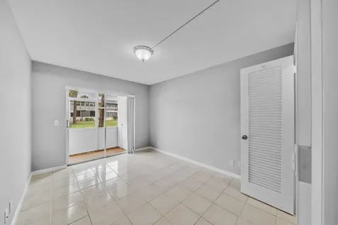 49 Hastings West Palm Beach FL 33417