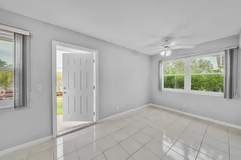 49 Hastings West Palm Beach FL 33417