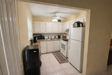 49 Hastings West Palm Beach FL 33417