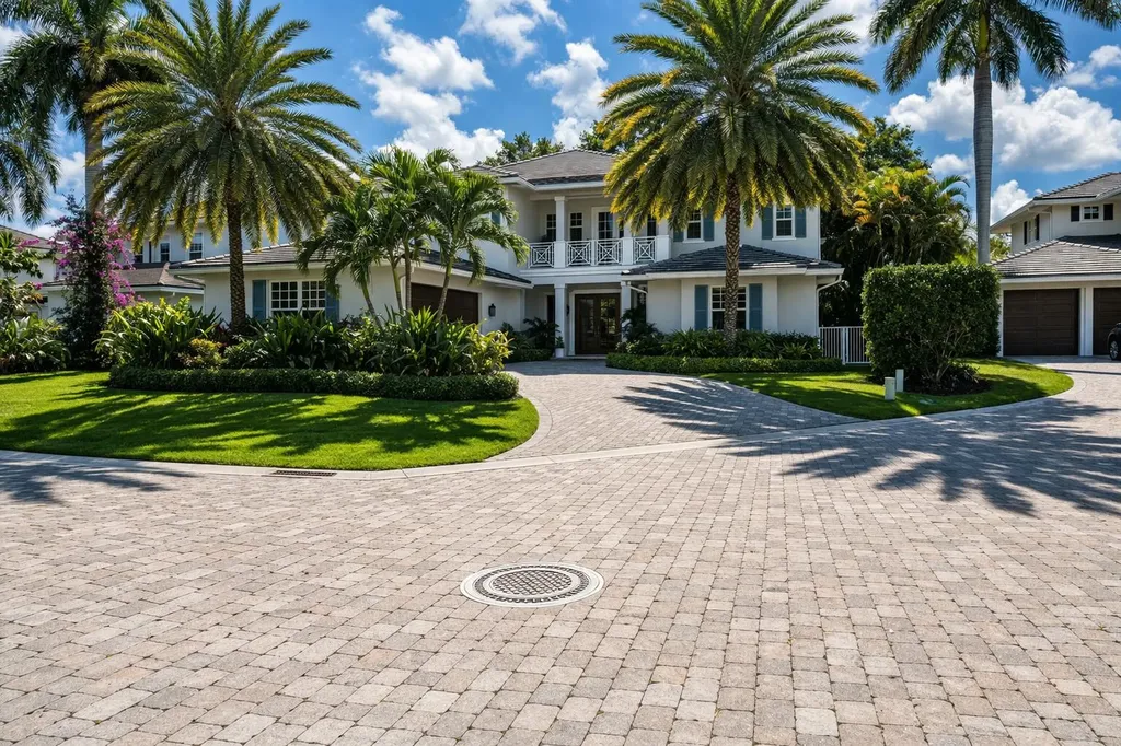 2560 Estates Drive North Palm Beach FL 33410