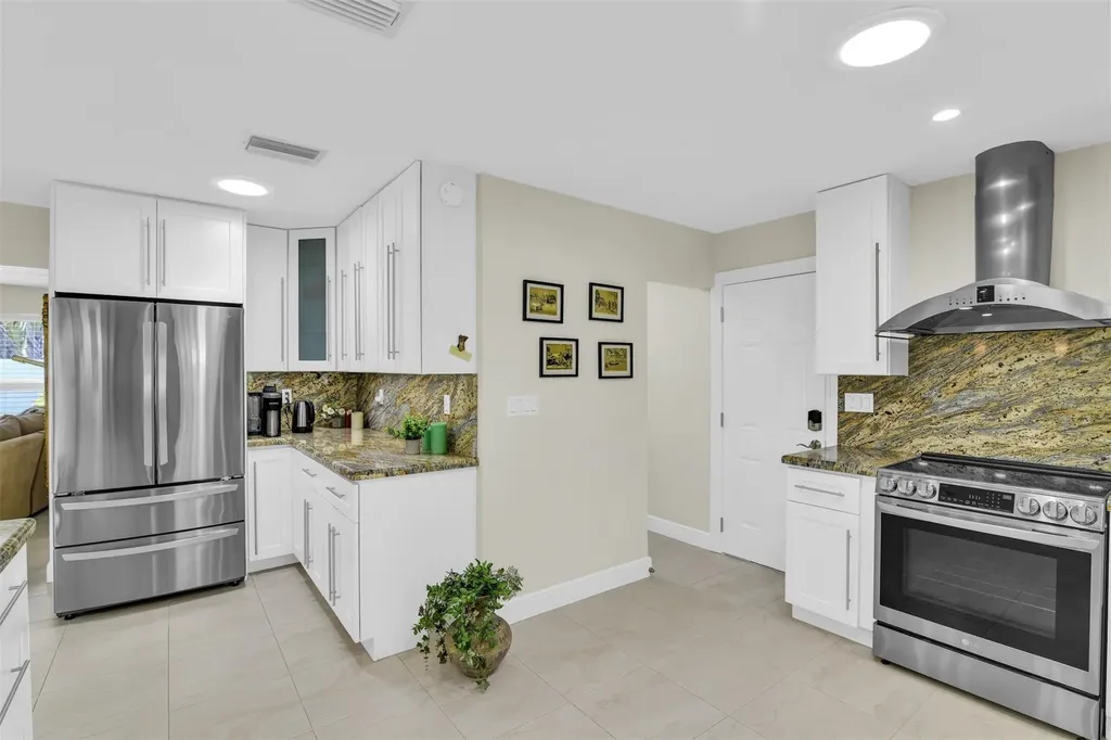 1616 SE 4th Street Deerfield Beach FL 33441